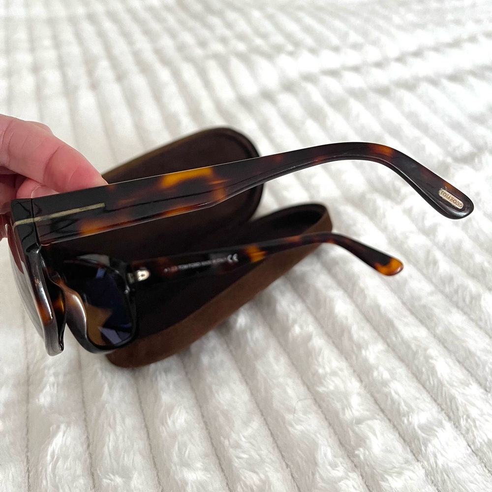 Tom Ford Conrad Brow-Bar Sunglasses - Picture 12 of 16